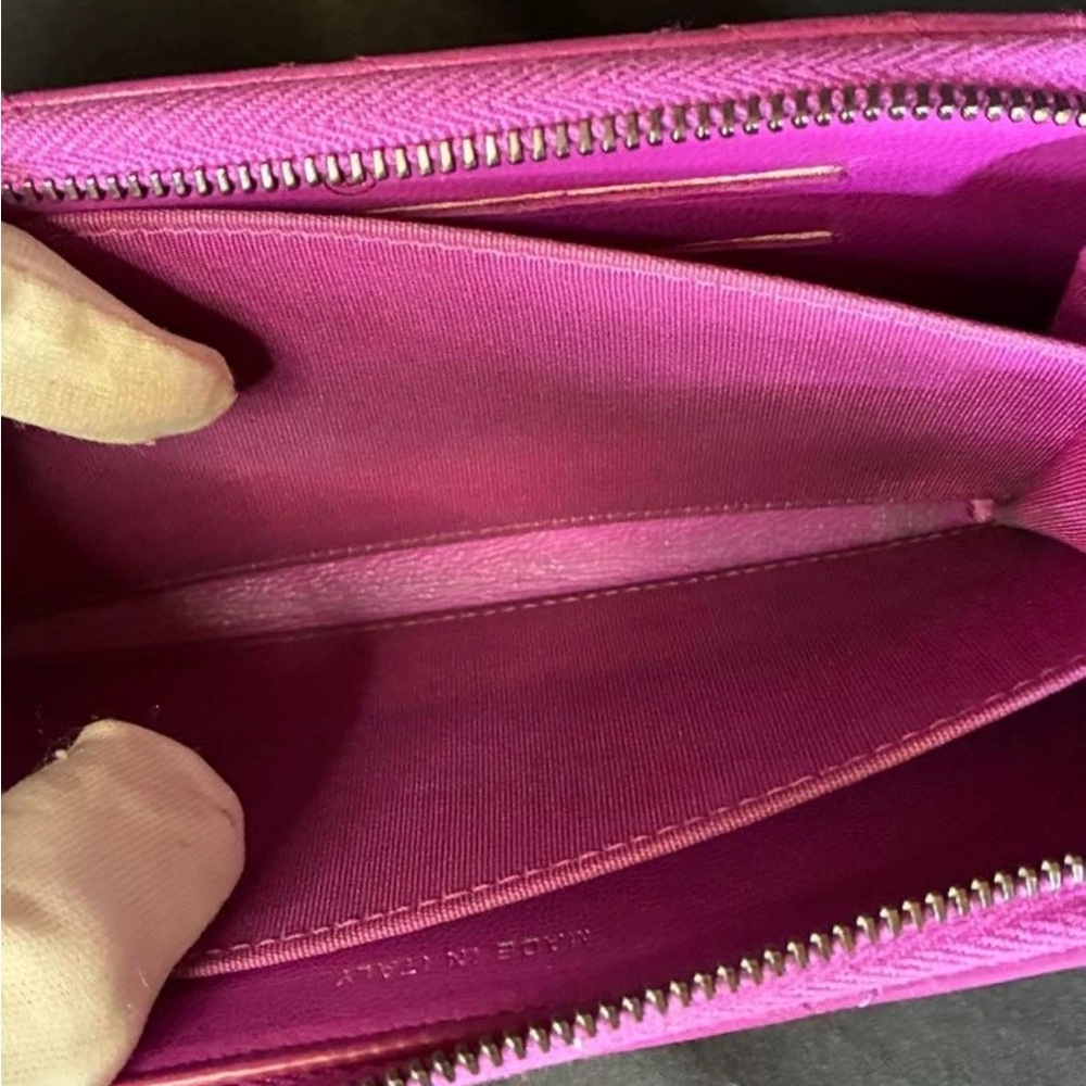 CHANEL SOLD 🔥 Matelasse
Boy Chanel Wallet Round
Zipper hot Pink Lambskin , - Picture 10 of 16